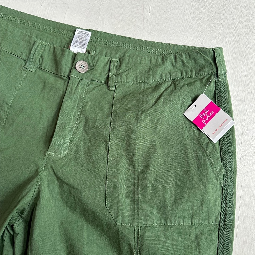 NWT Fresh Produce Safari Pocket Capris - Picture 3 of 8